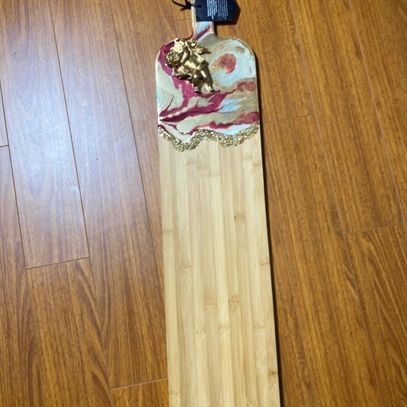 Charcuterie Board with Resin - Picture 4 of 4